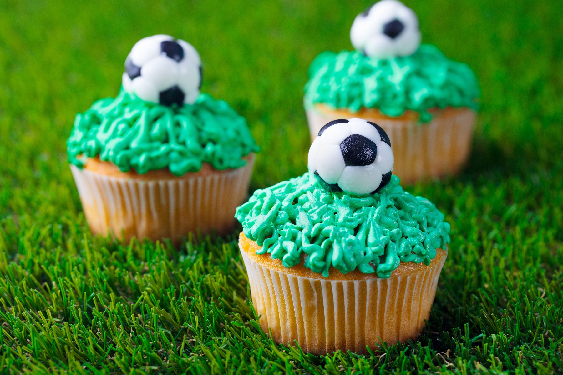 Some football cupcakes.